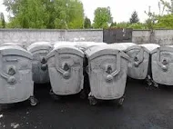Запорізькі аудитори встановили, що Кушугумська селищна рада з порушенням провела закупівлю контейнерів для сміття на мільйон гривень